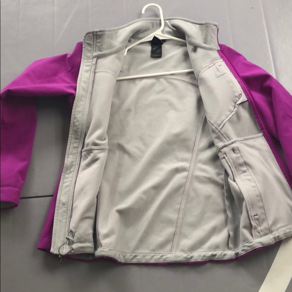 North Face jacket coat Fuchsia Like New - Picture 5 of 6